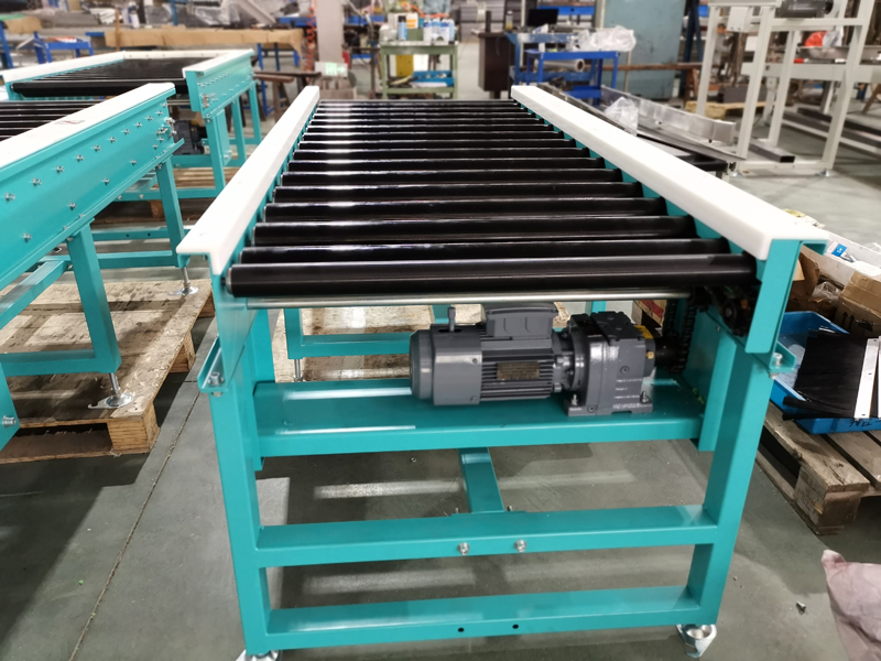 ناقل أسطواني مدفوع بعجلة واحدة