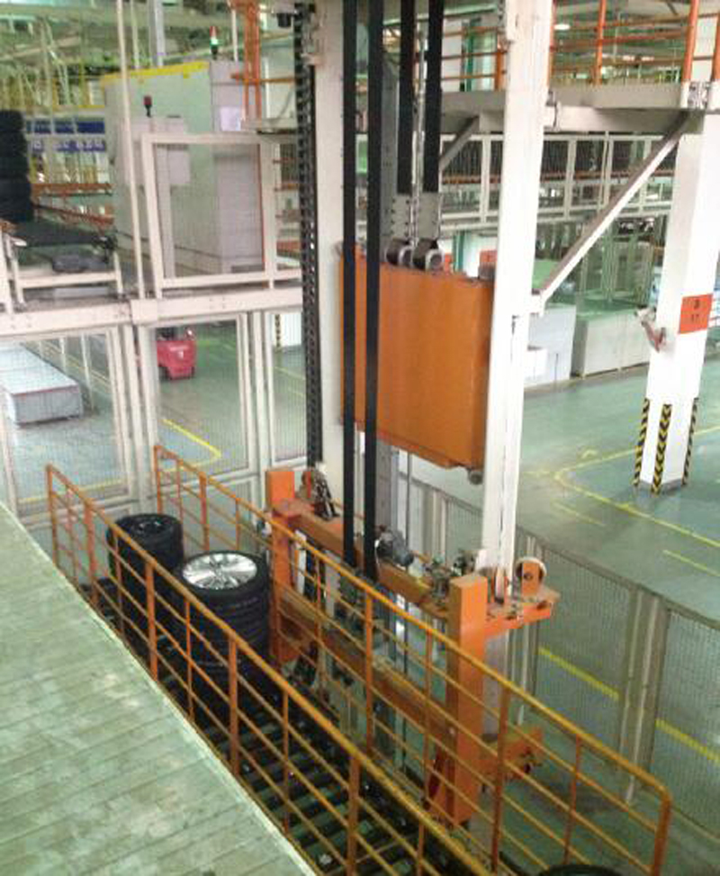 الترددة المصعد الرأسي