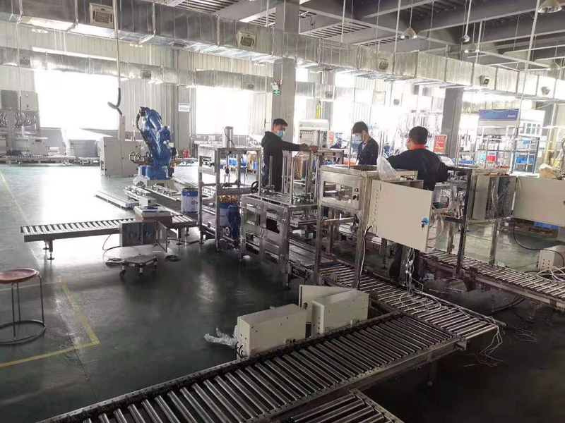 ناقل أسطواني مدفوع بعجلة واحدة