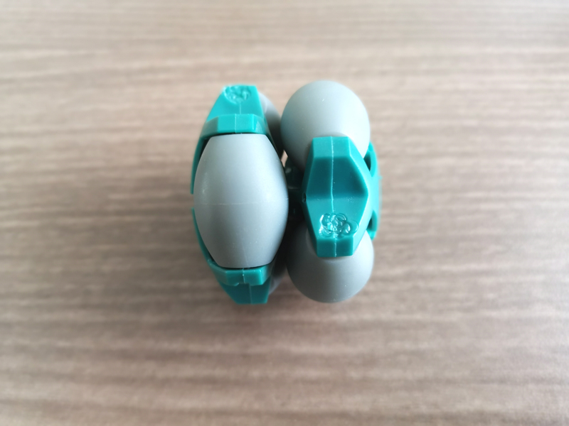 طبقتان عجلتان أومنيتين